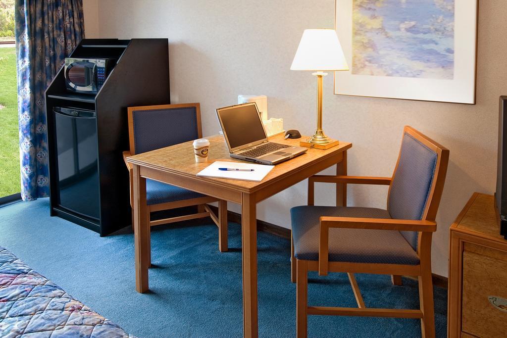 Comfort Inn Lakeshore North Bay Extérieur photo