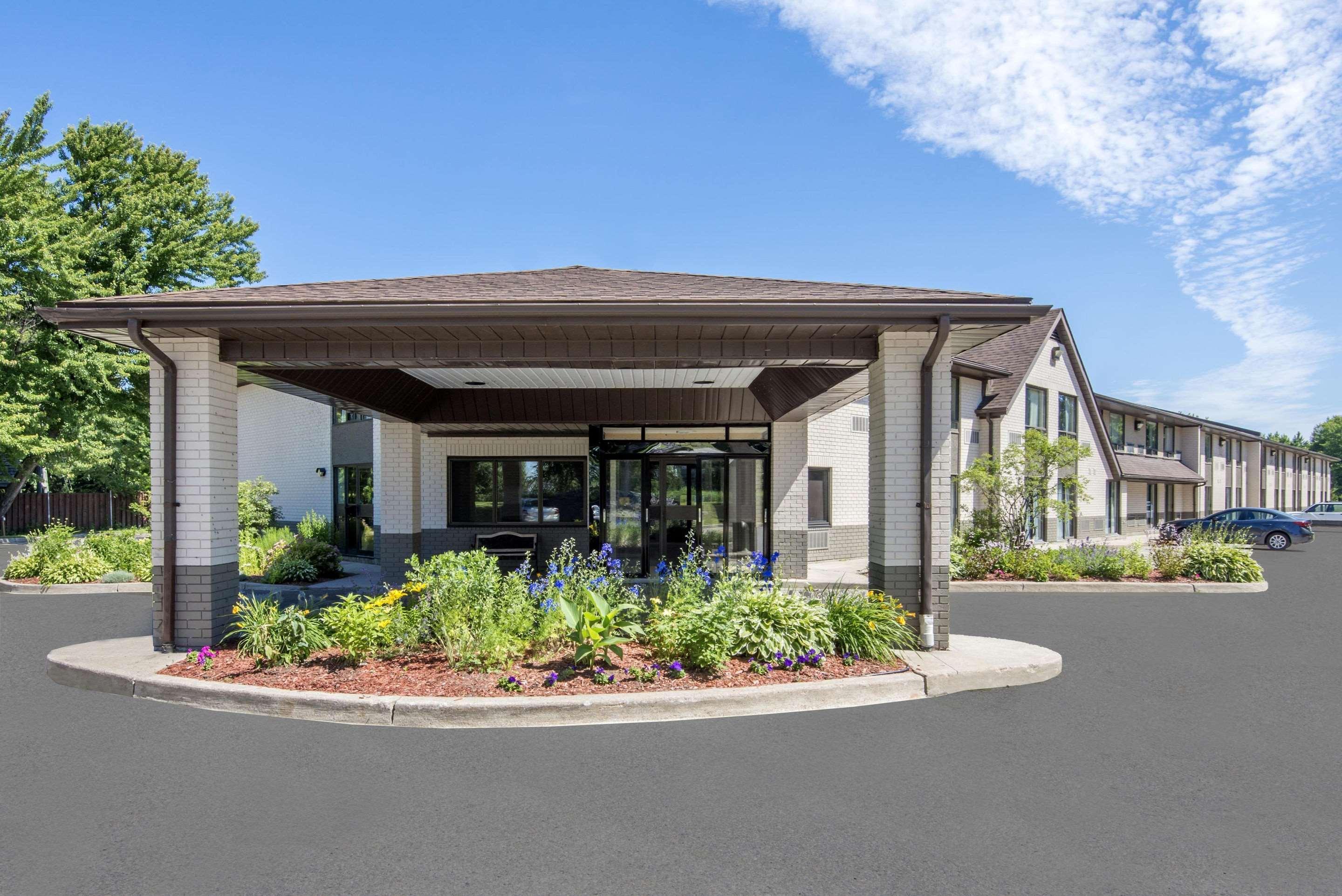 Comfort Inn Lakeshore North Bay Extérieur photo